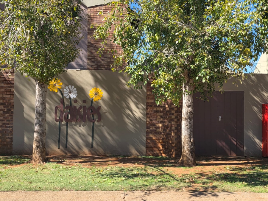 0 Bedroom Property for Sale in Dassie Rand North West